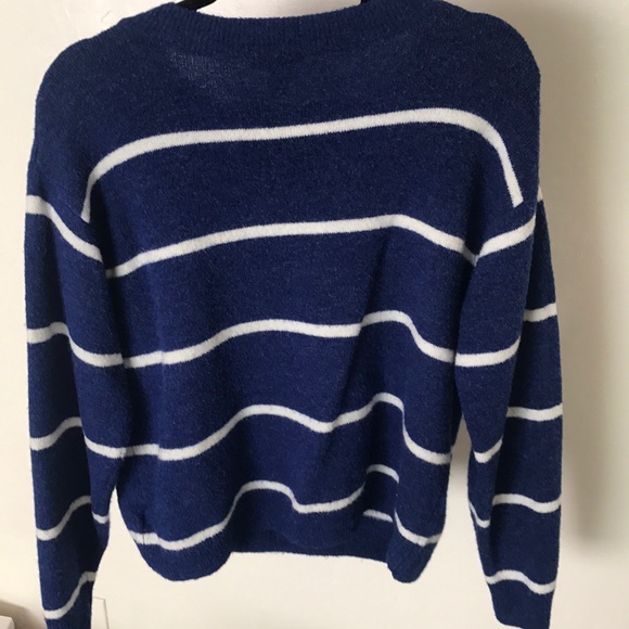 Top - Picture 4 of 4